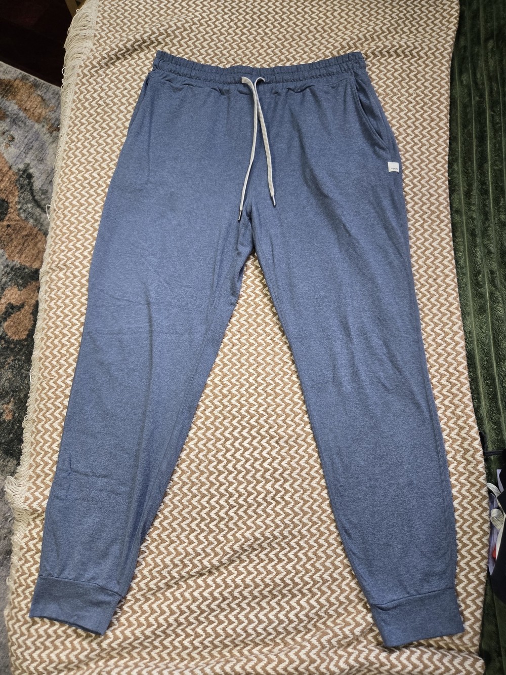 Vuori Heathered Blue Performace Jogger Sweatpants with Drawstring
